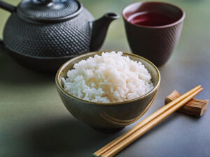 お茶碗に盛られた白いご飯