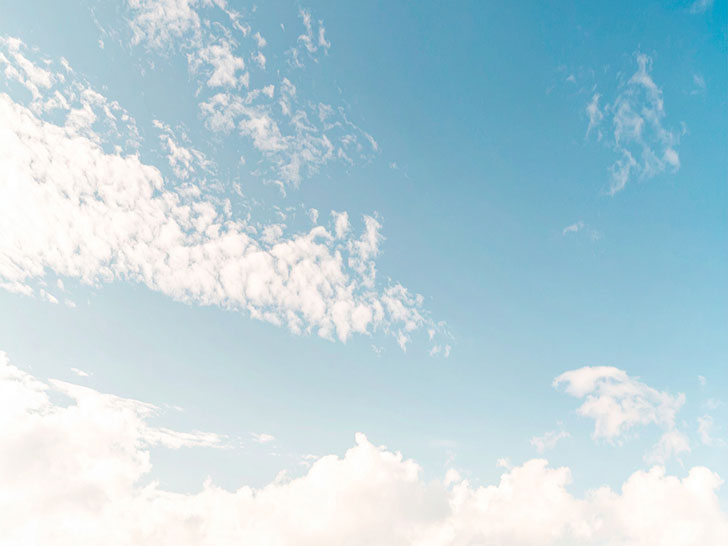 青い空と白い雲