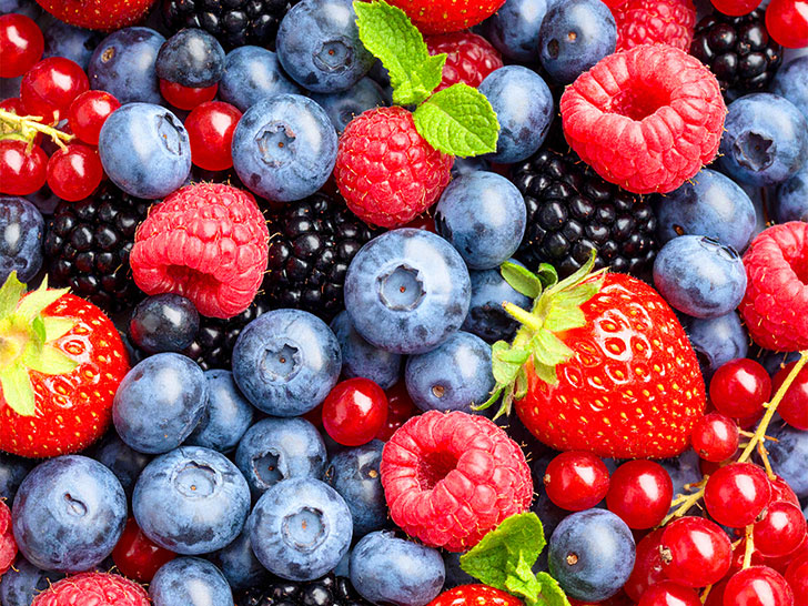 たくさんのフレッシュなベリー