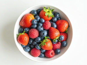 たくさんのフレッシュなベリー